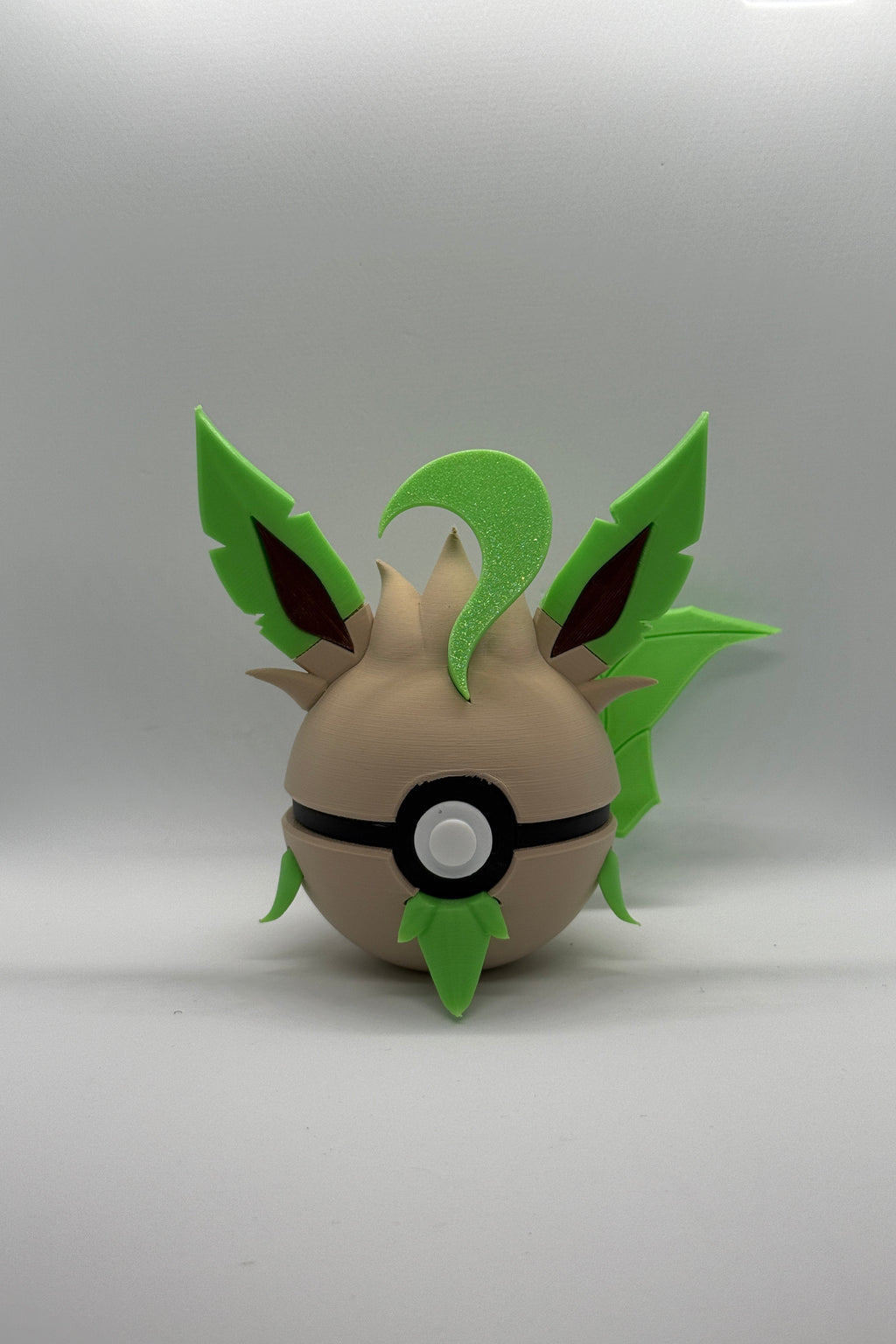 Leafeon Pokéball Collectible