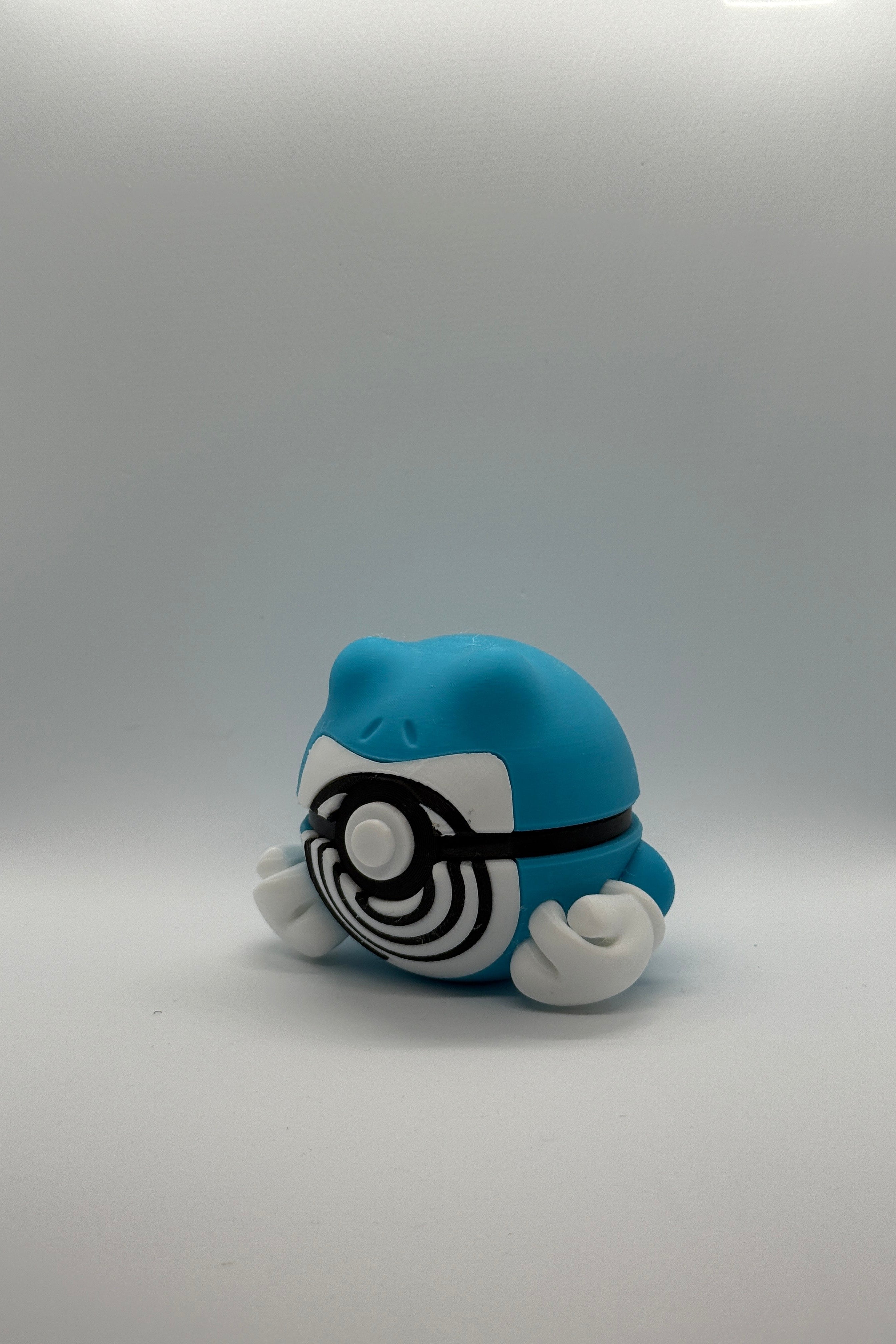 Poliwrath Pokéball Collectible