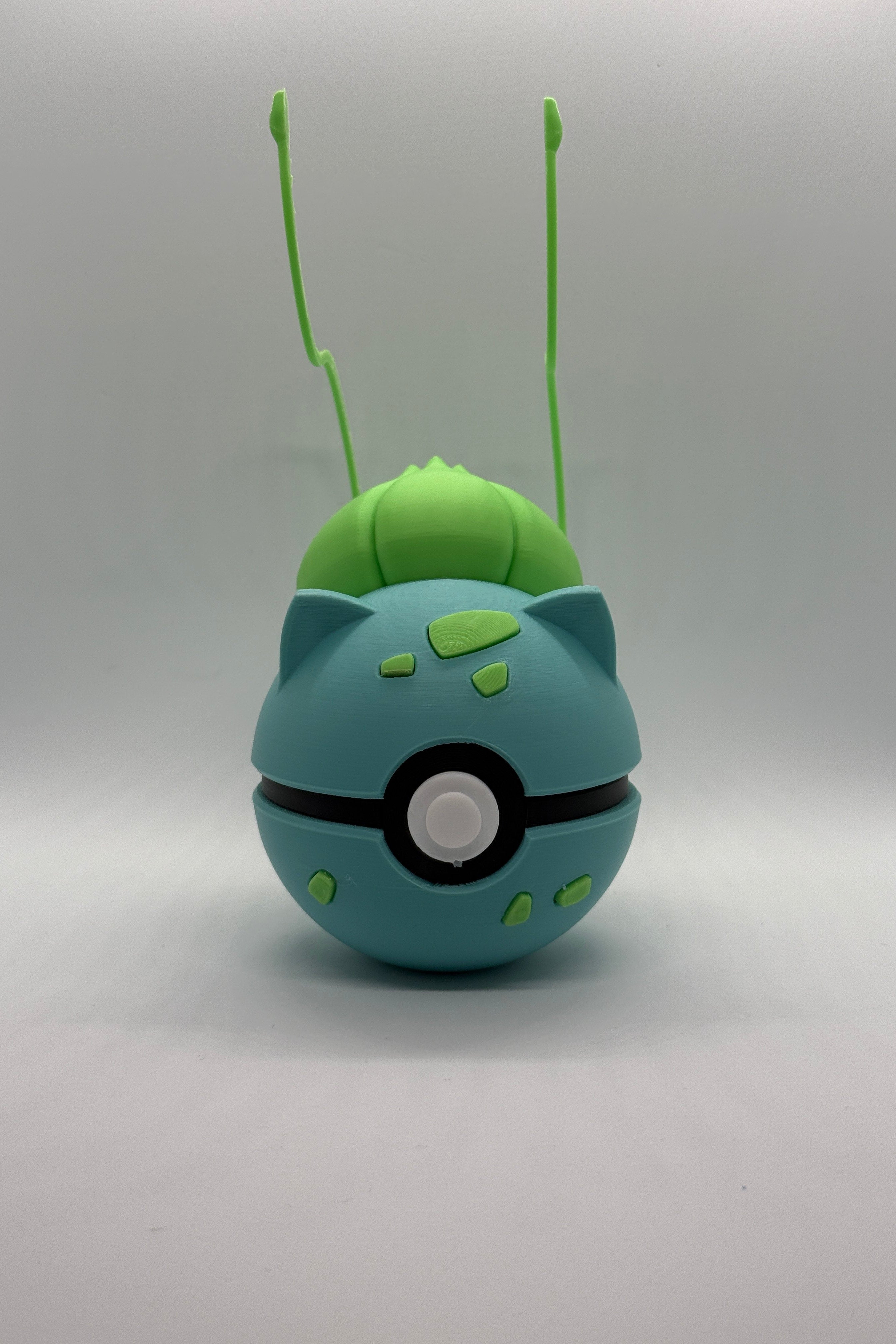 Bulbasaur Pokéball Collectible