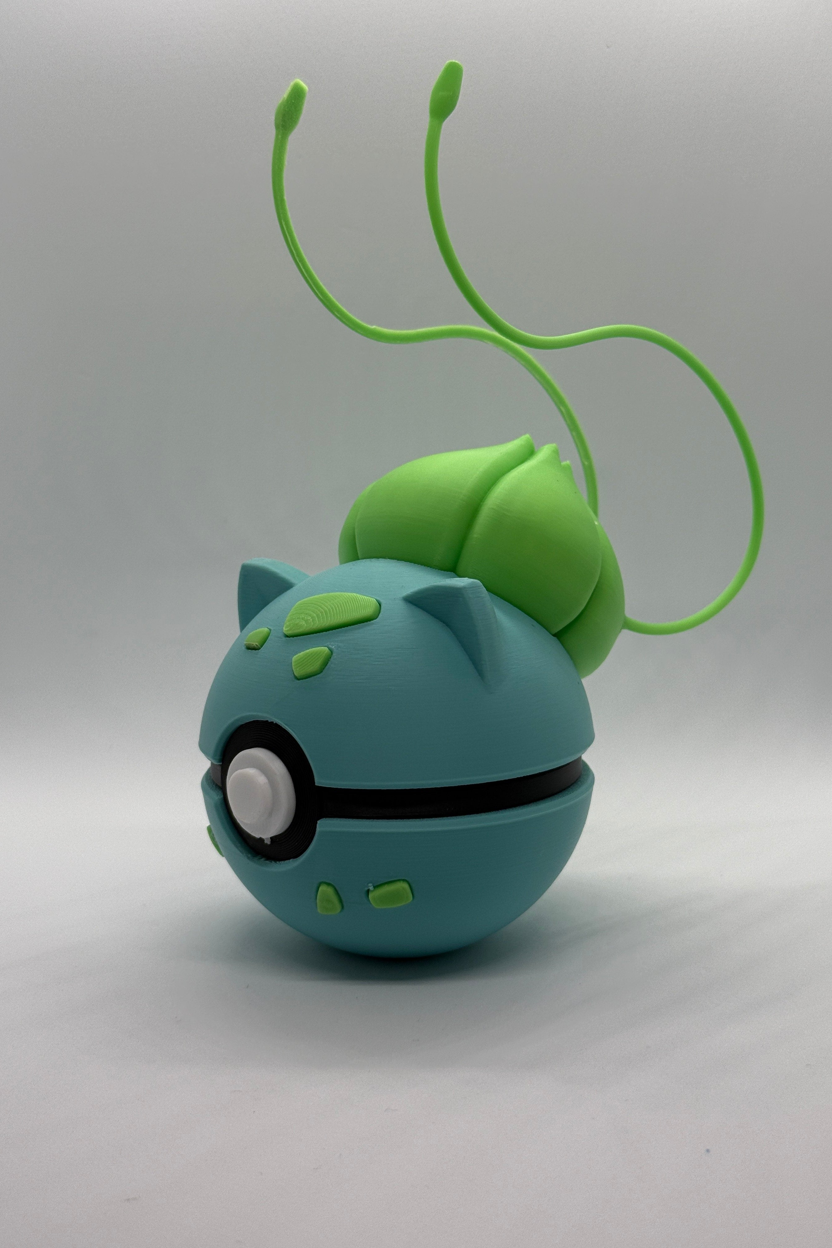 Bulbasaur Pokéball Collectible